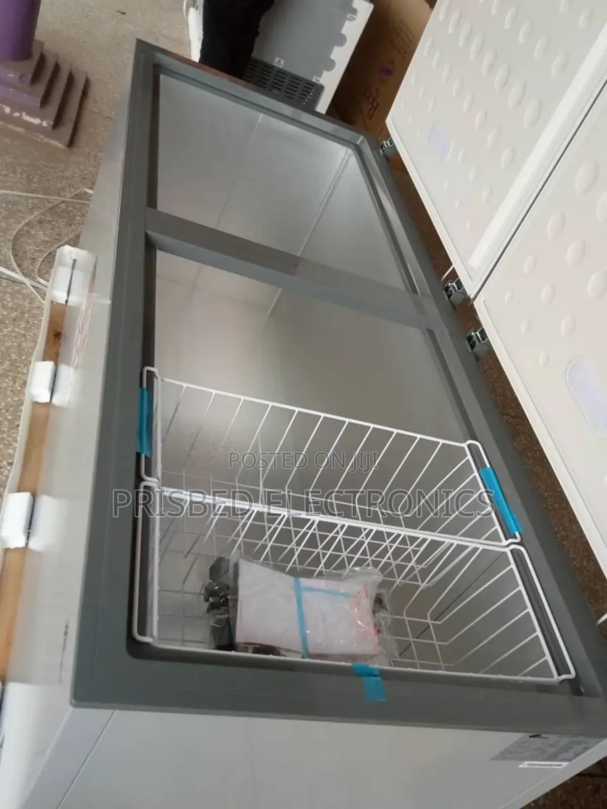 RAINBOW Double Door Commercial Freezer 708 Litres