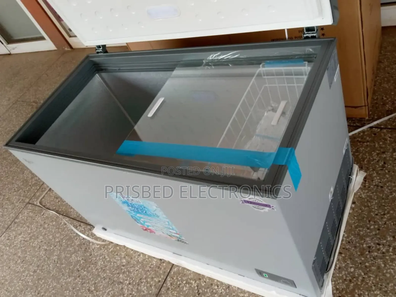 ROCH Chest Freezer 380 Litres