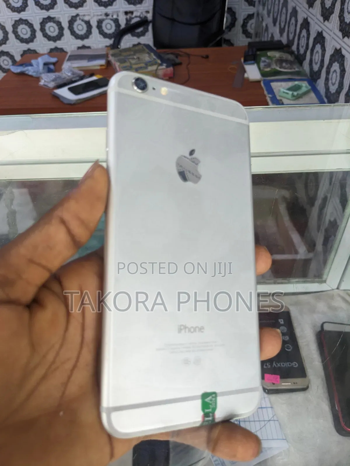 Apple iPhone 6 16 GB Gray