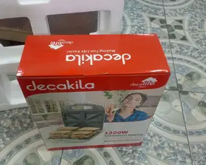 1200w Enjoy Your Breakfast in 6 Mins With Sandwich Maker.