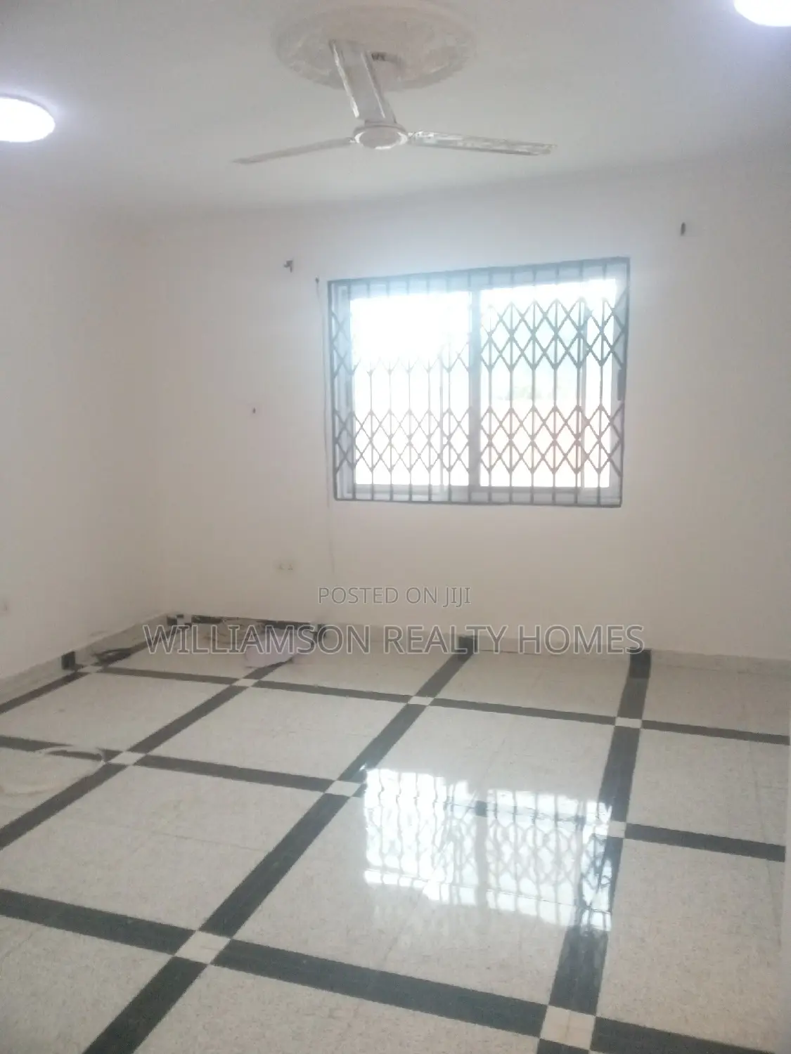 2bdrm Apartment in Community 18 Area, Spintex for rent