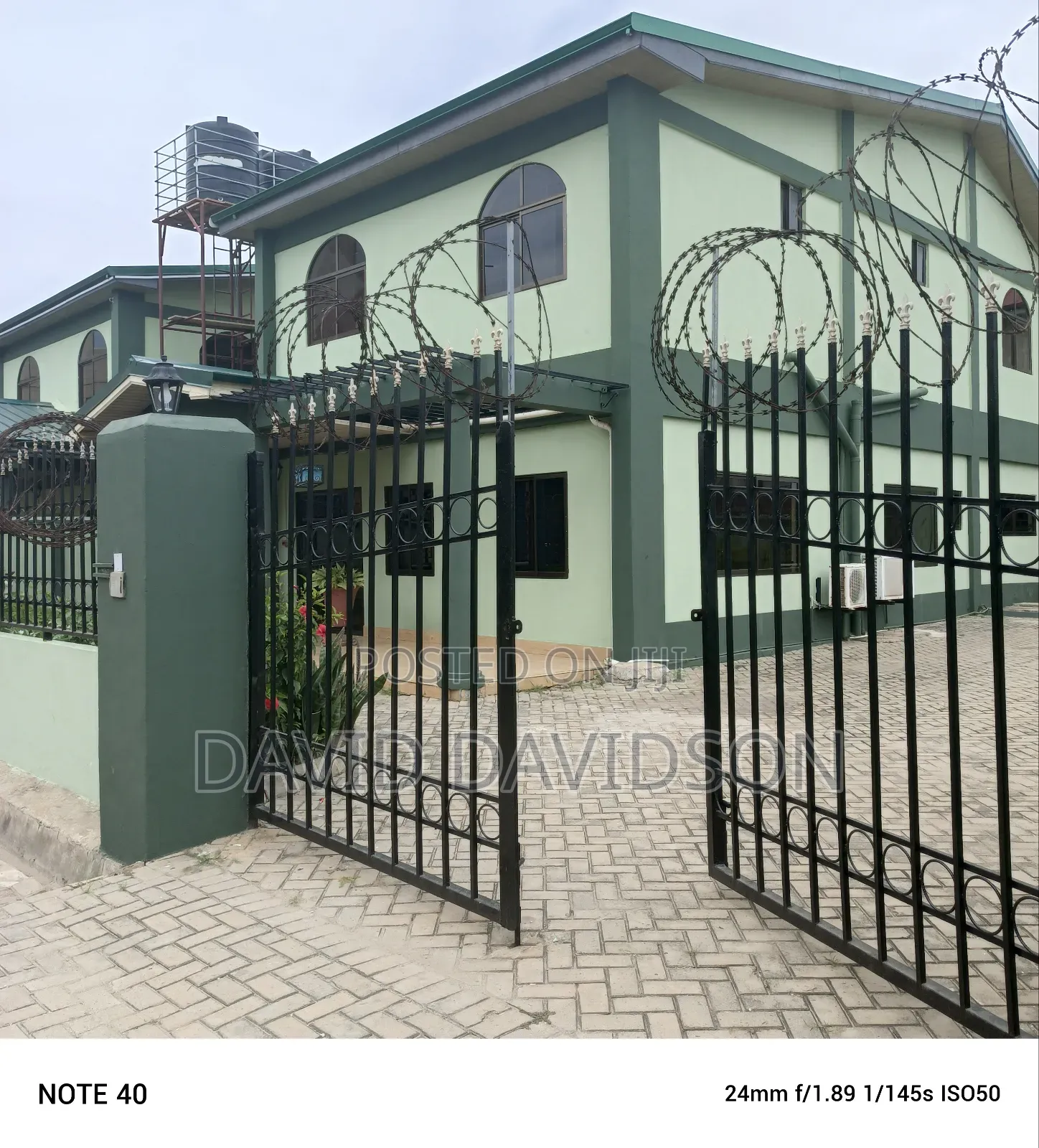 4bdrm Mansion in 4 Bedroom Self, Tema Metropolitan for rent