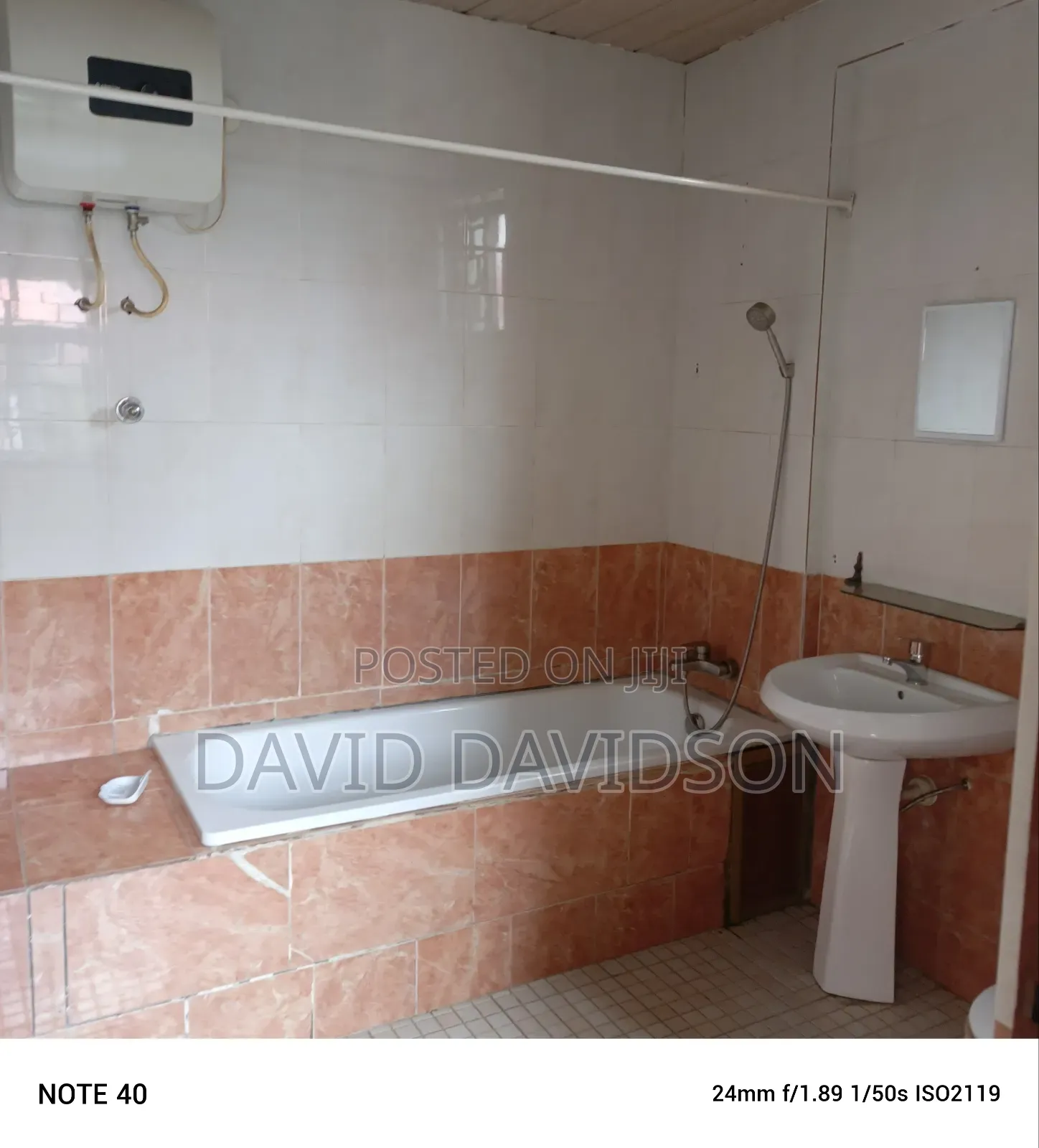 4bdrm Mansion in 4 Bedroom Self, Tema Metropolitan for rent