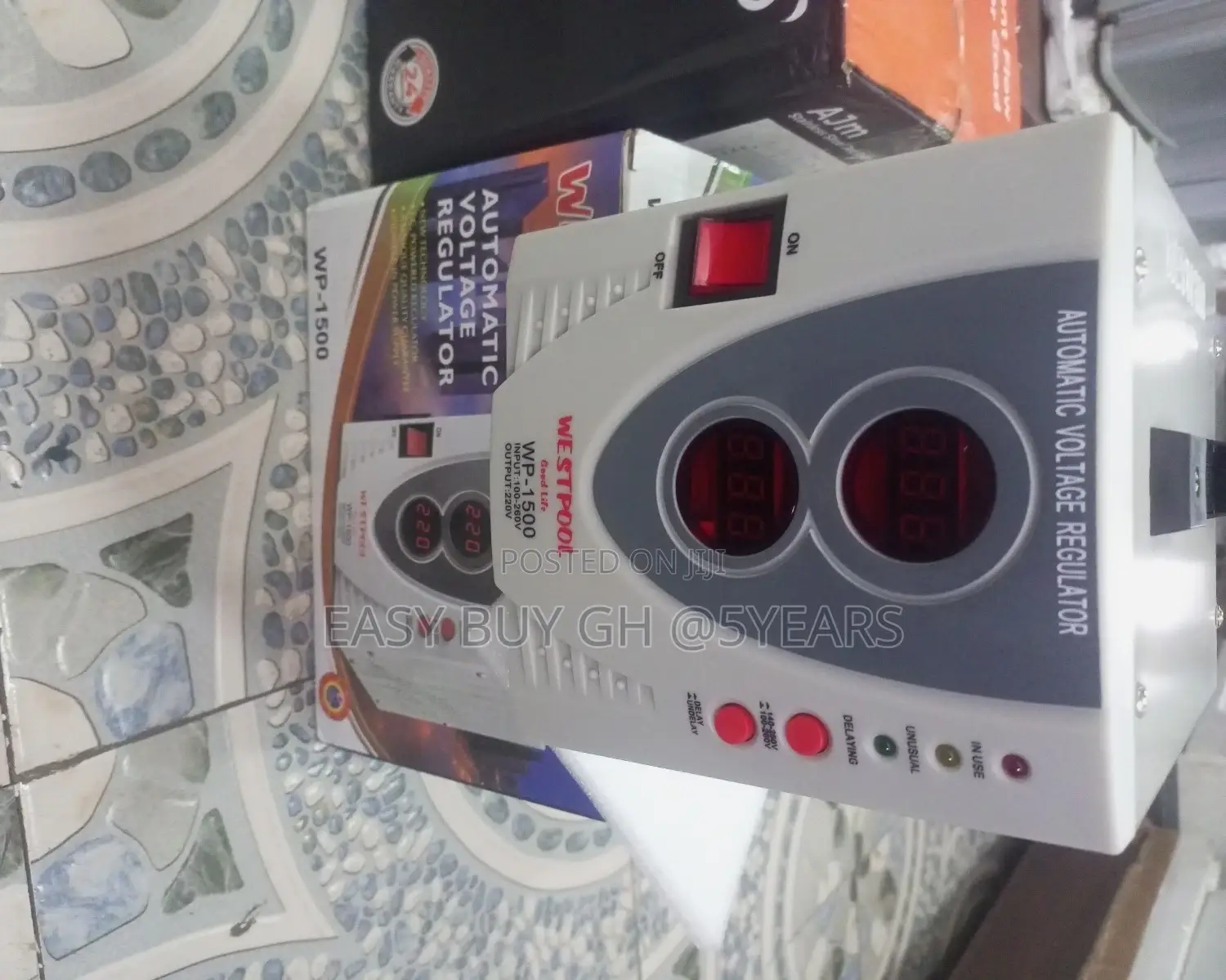 WP-1500 Input100-260v,Output 220v Westpool Voltage Regulator