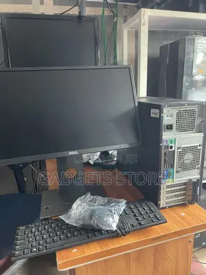 Desktop Computer Dell Precision 7810 12GB Intel Core I5 HDD 1T