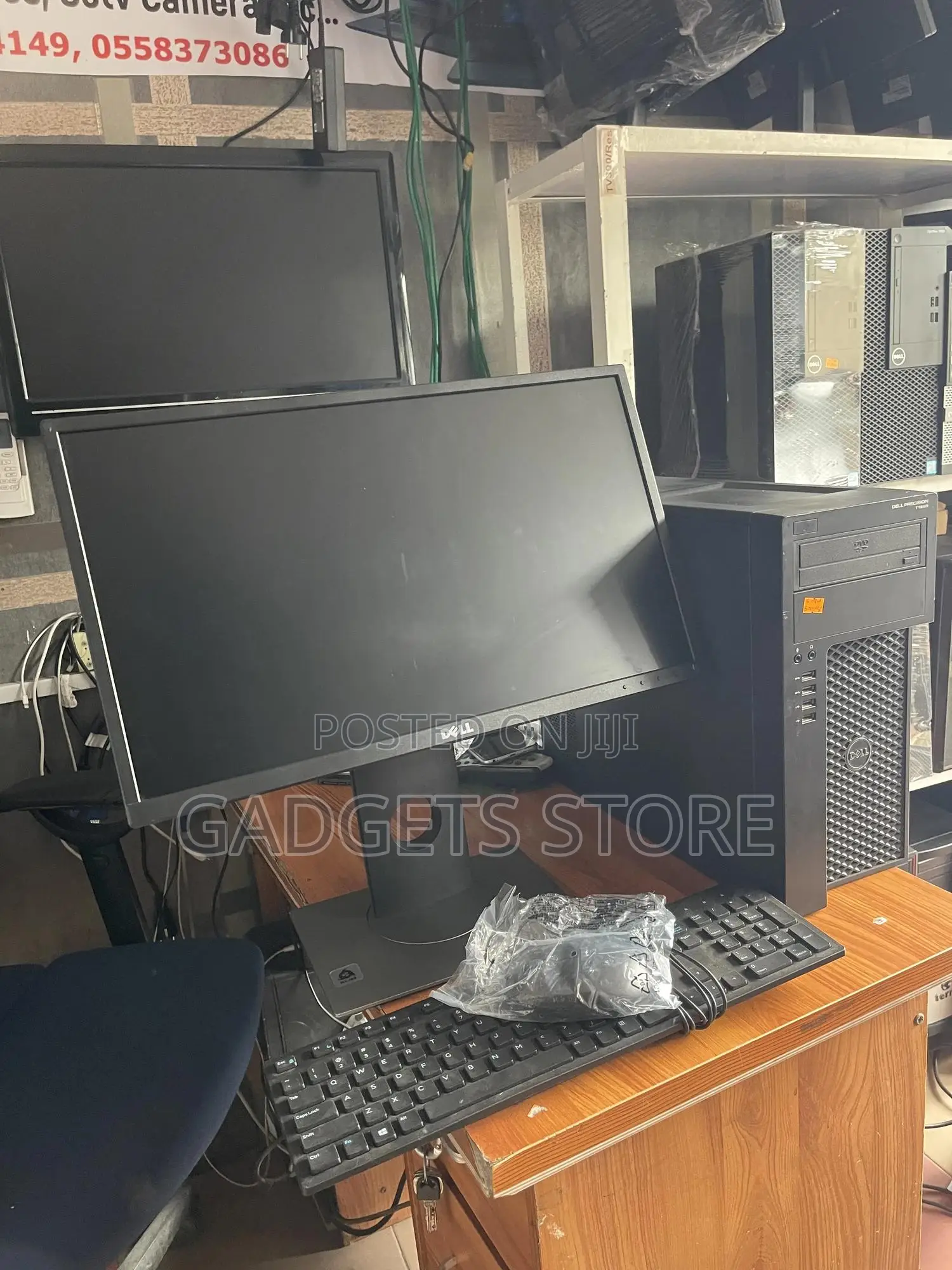 Desktop Computer Dell Precision 7810 12GB Intel Core I5 HDD 1T