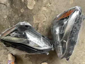 Mercedes Benz E300 2014 Headlights