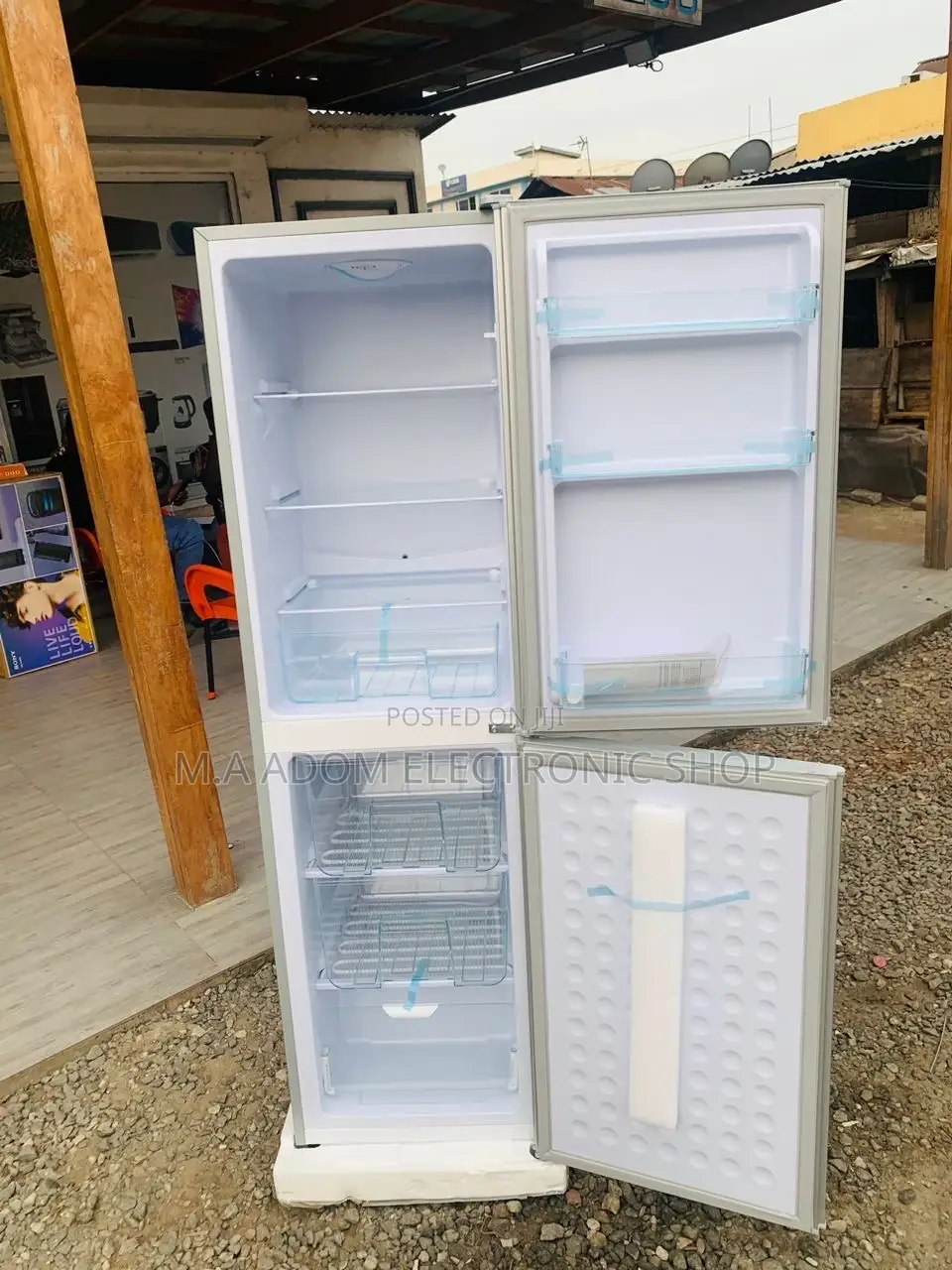 Extremely Chilling Nasco Nasco D2-24 Double Door Fridge