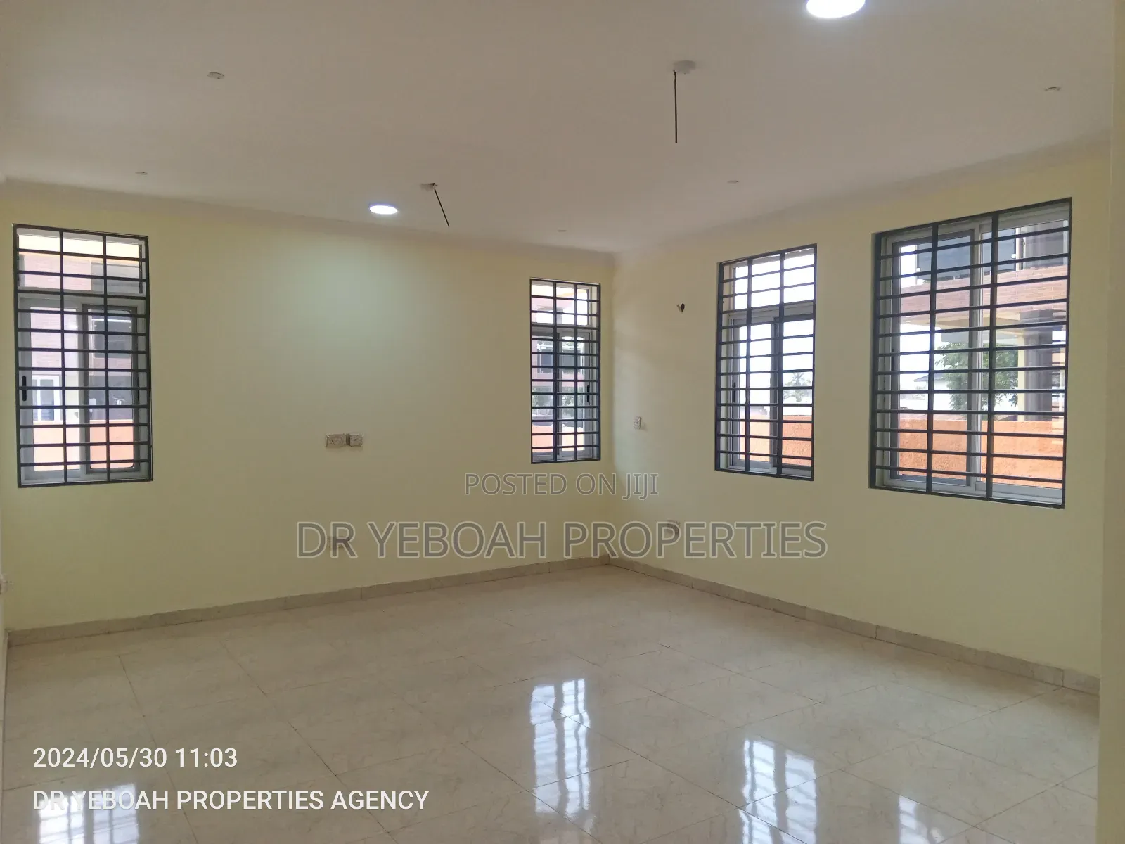 4bdrm Mansion in Spintex:- 4 Bedrooms for sale