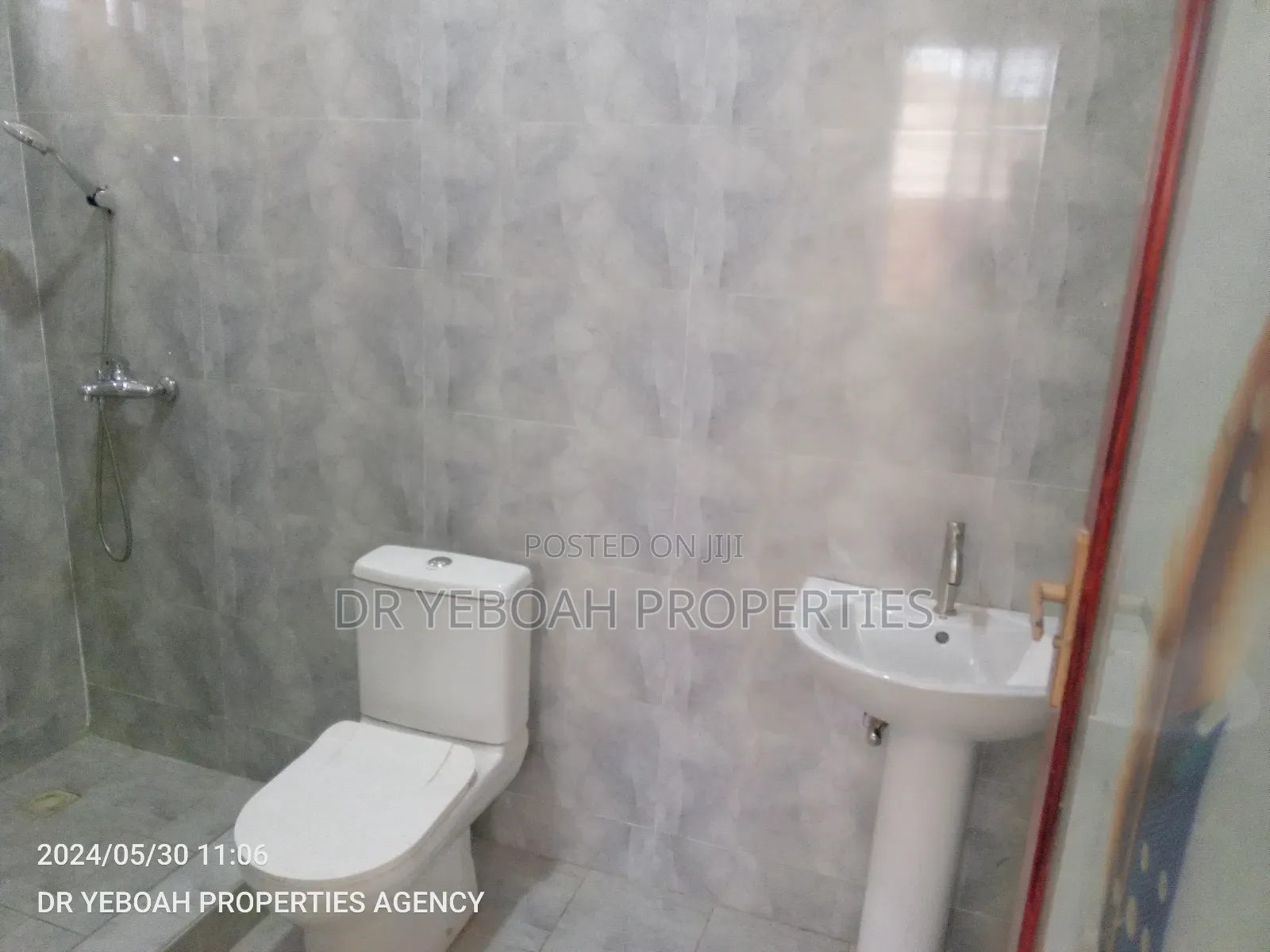 4bdrm Mansion in Spintex:- 4 Bedrooms for sale
