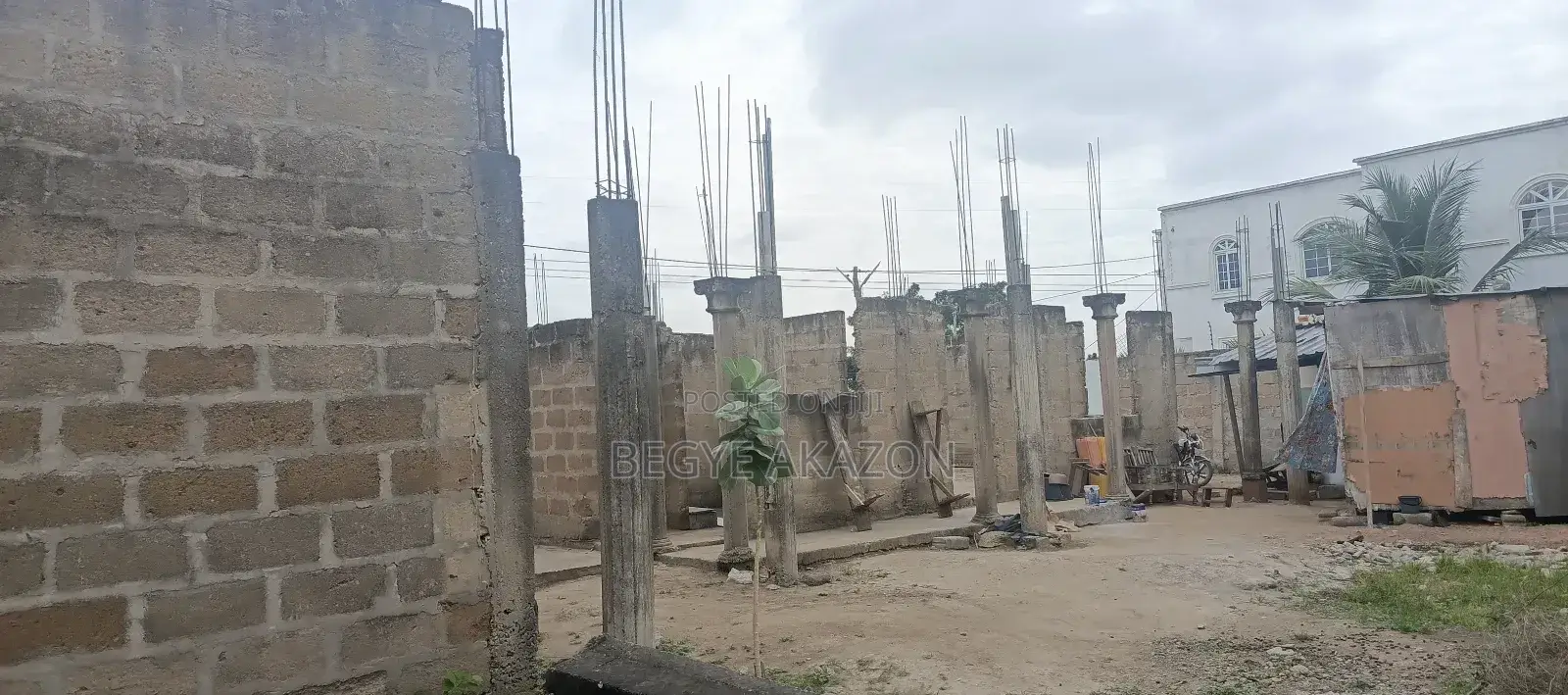 A Land With A Structure 4 Sale At Santoo Silicon Estate