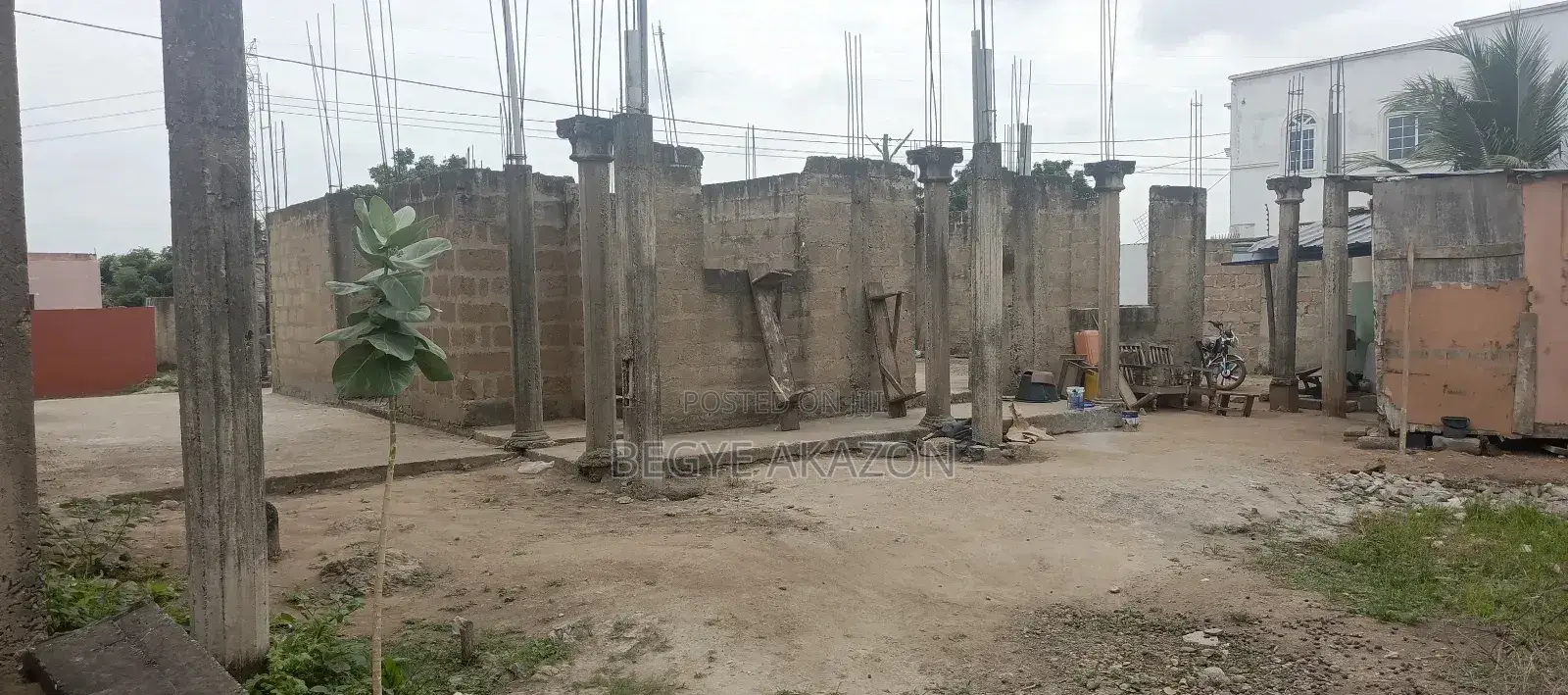 A Land With A Structure 4 Sale At Santoo Silicon Estate