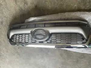 Toyota Hilux 2012 Grille