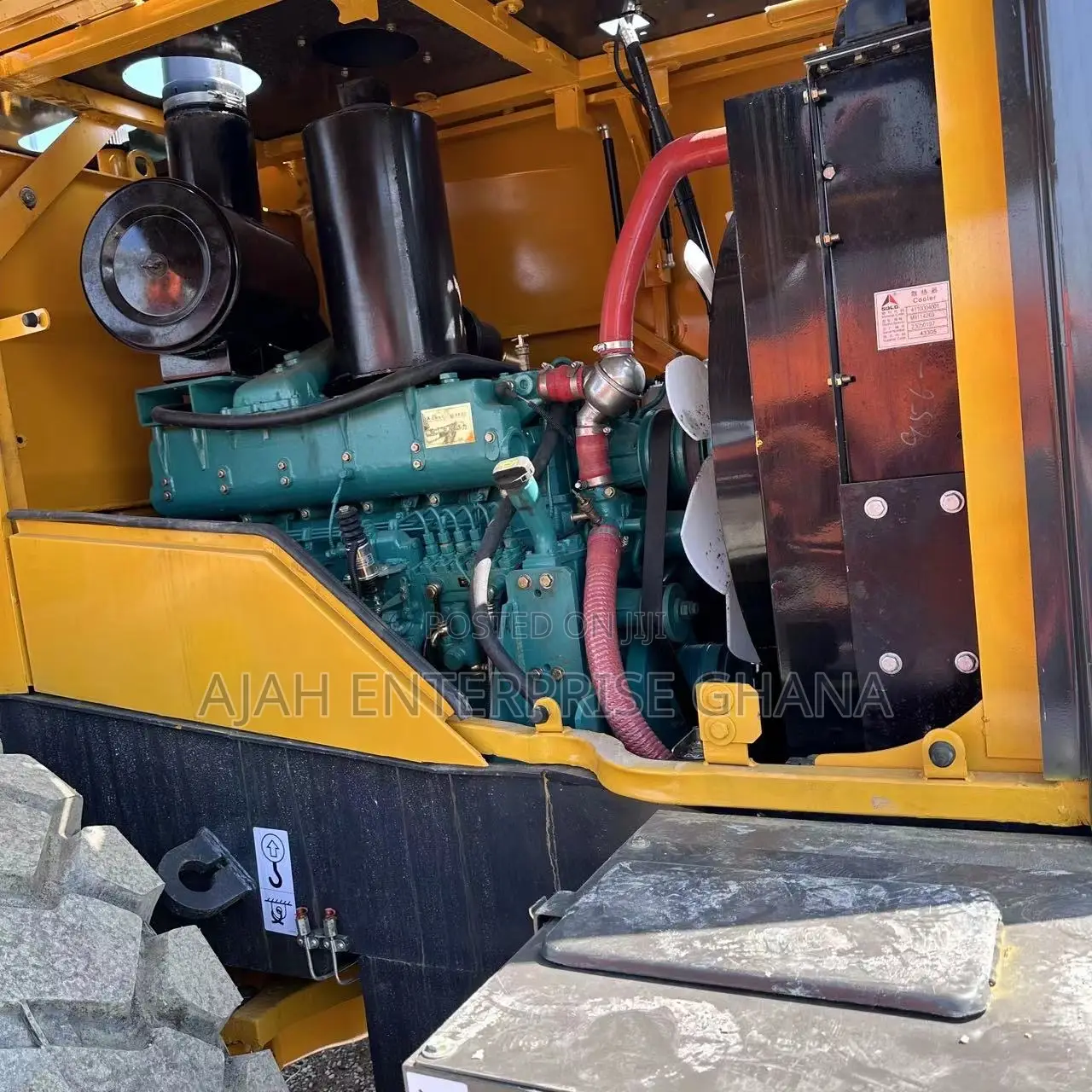 Excavator Loader (L956F)