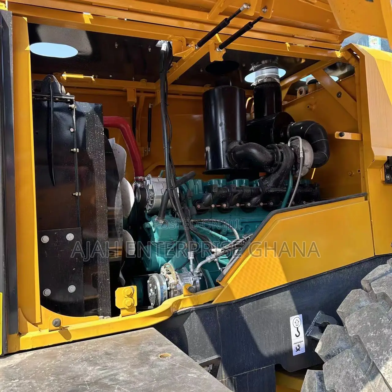 Excavator Loader (L956F)