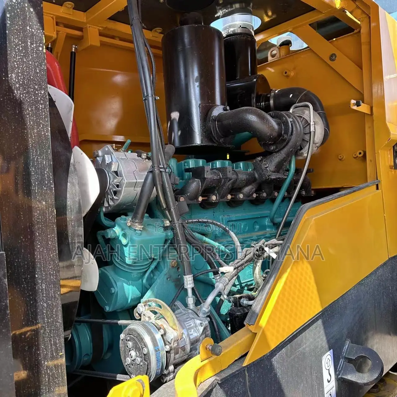 Excavator Loader (L956F)