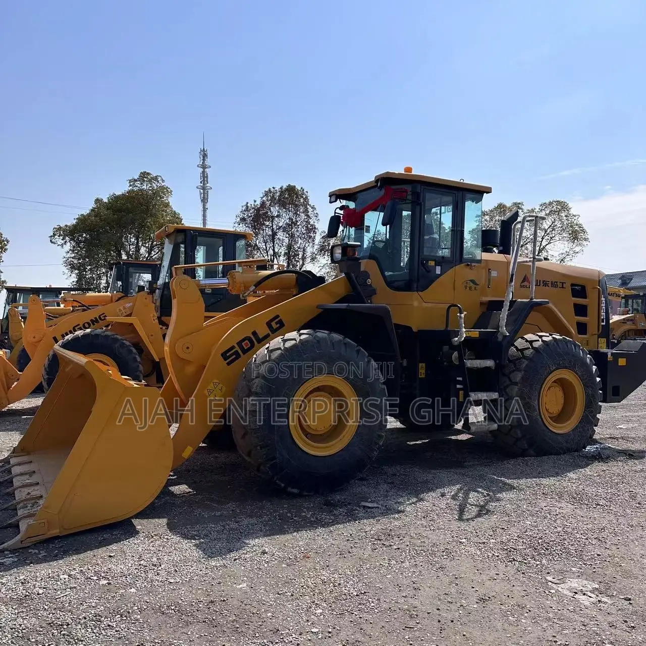 Excavator Loader (L956F)