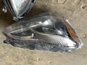 Mercedes Benz E350 2014 Headlight