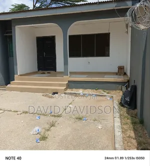2bdrm Mansion in 2 Bedroom Self, Tema Metropolitan for rent