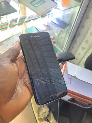 Samsung Galaxy S7 edge 32 GB Black