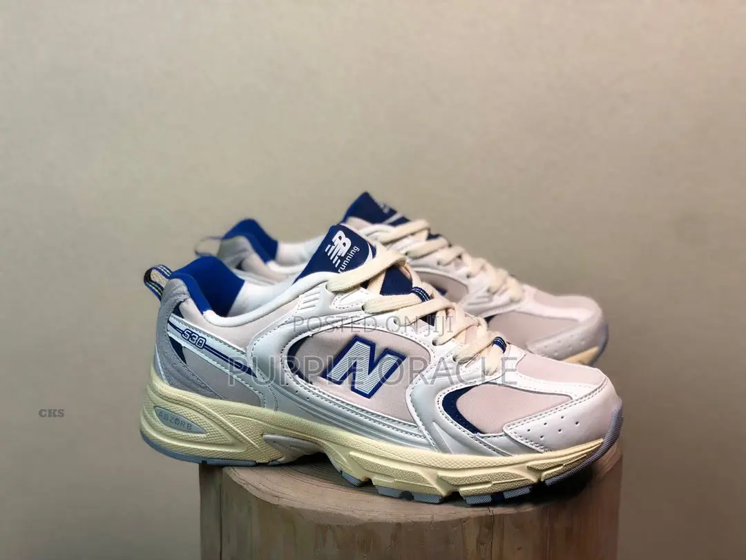 New Balance Men's Classic Comfort Sneaker.