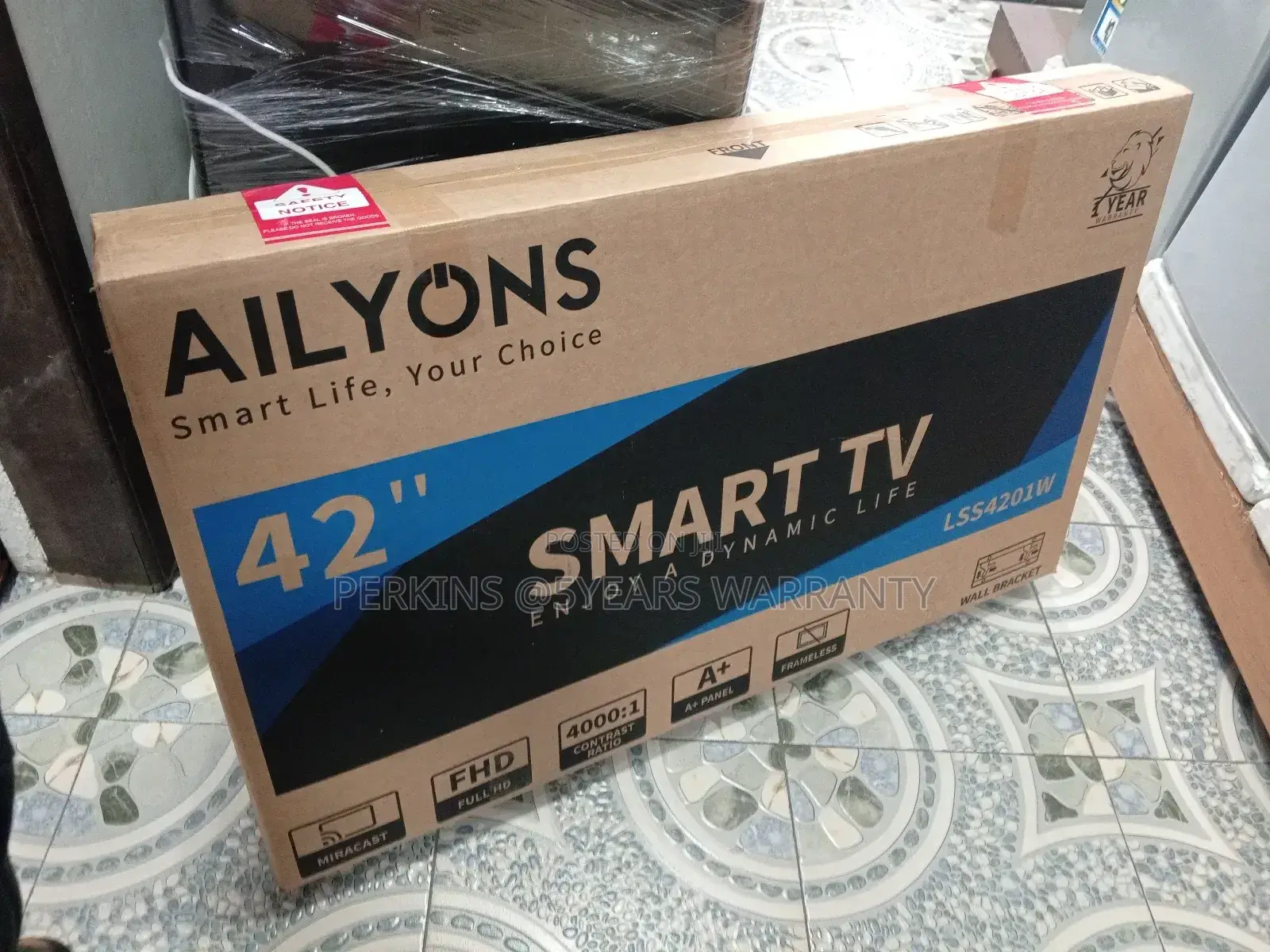 Smart Android Tv Fhd+Free Wall Bracket