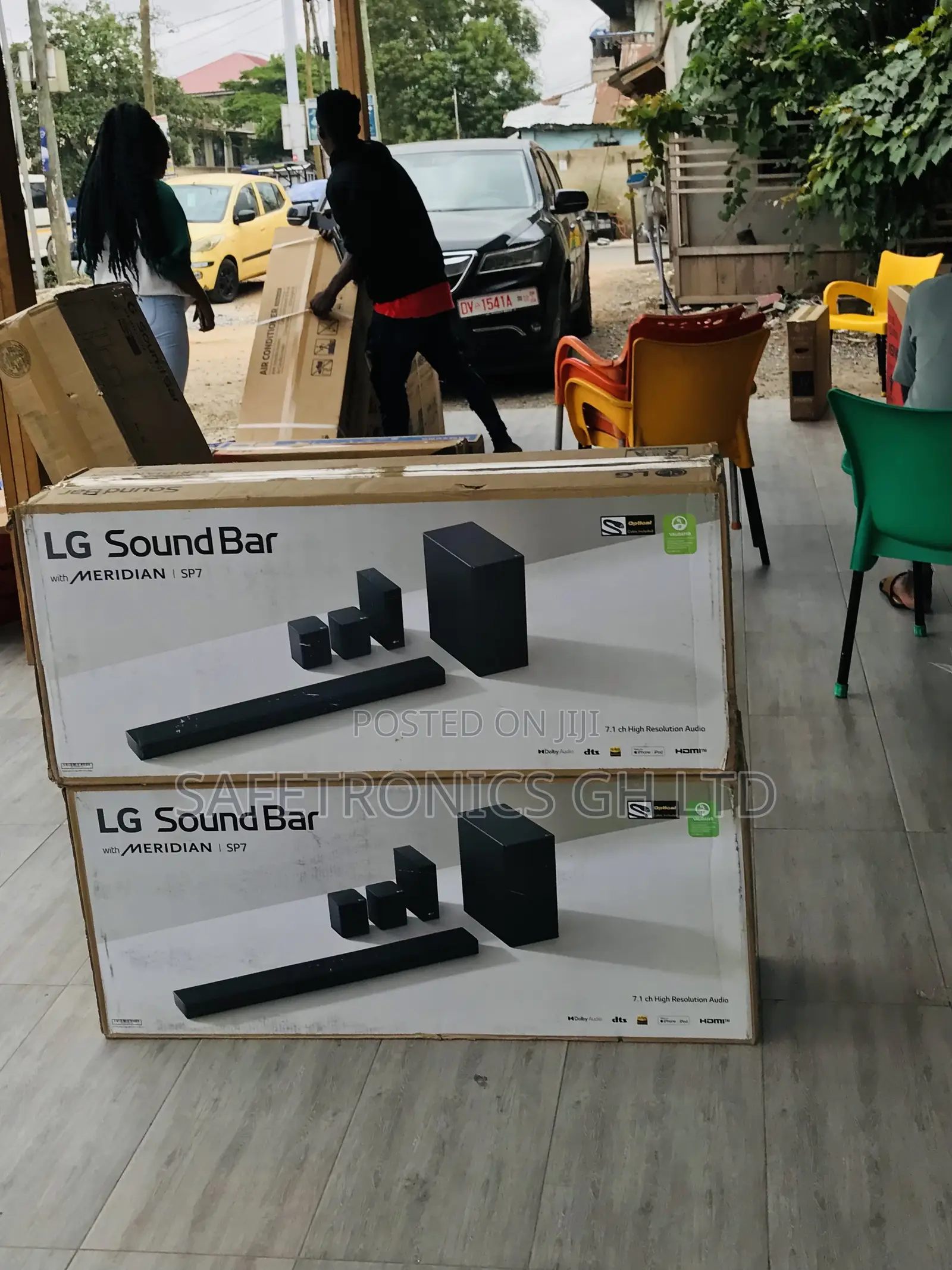 Wireless Reliable LG SP7R Bluetooth Electric Soundbar 