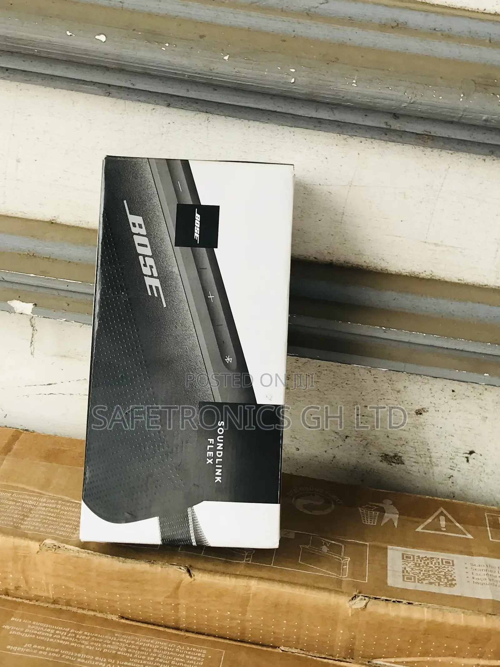 Available Bluetooth Soundlink Flex Black Wireless Speakers