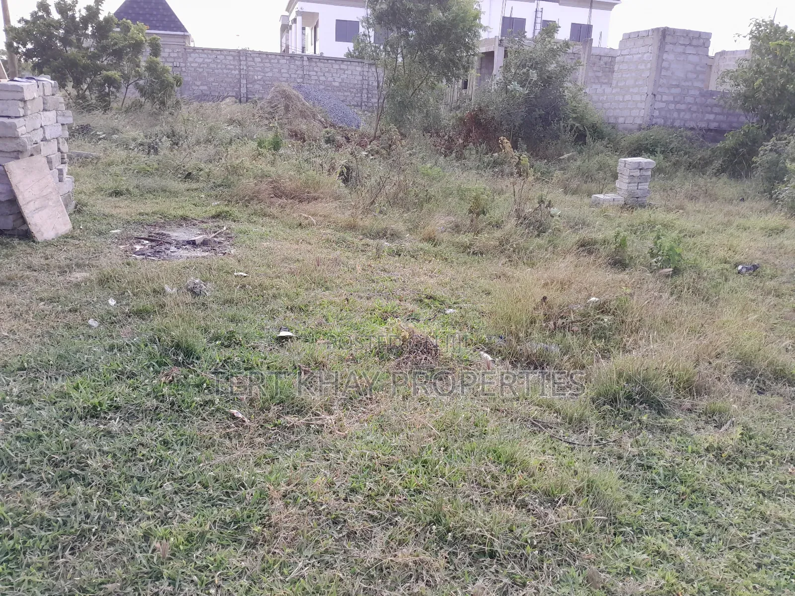 Land for Sale at Lashibi