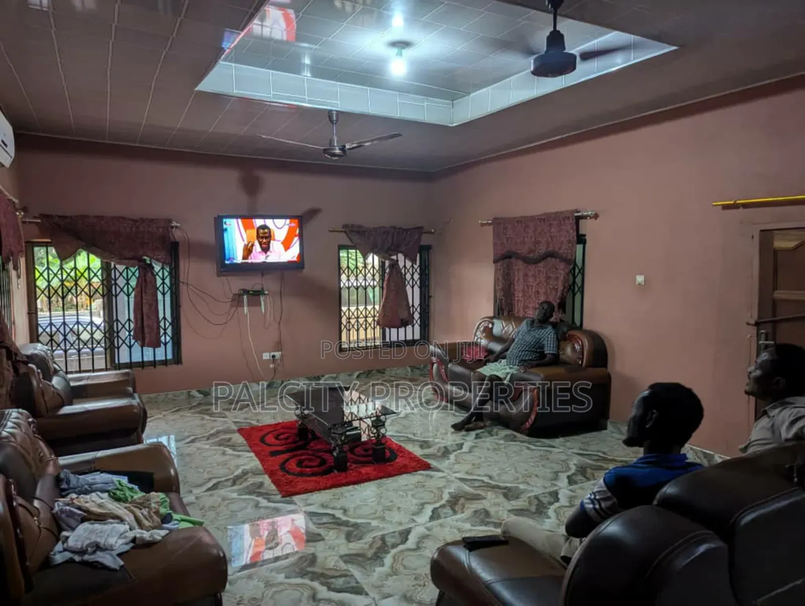 7bdrm House in Atonsu Aputuogya, Kumasi Metropolitan for sale
