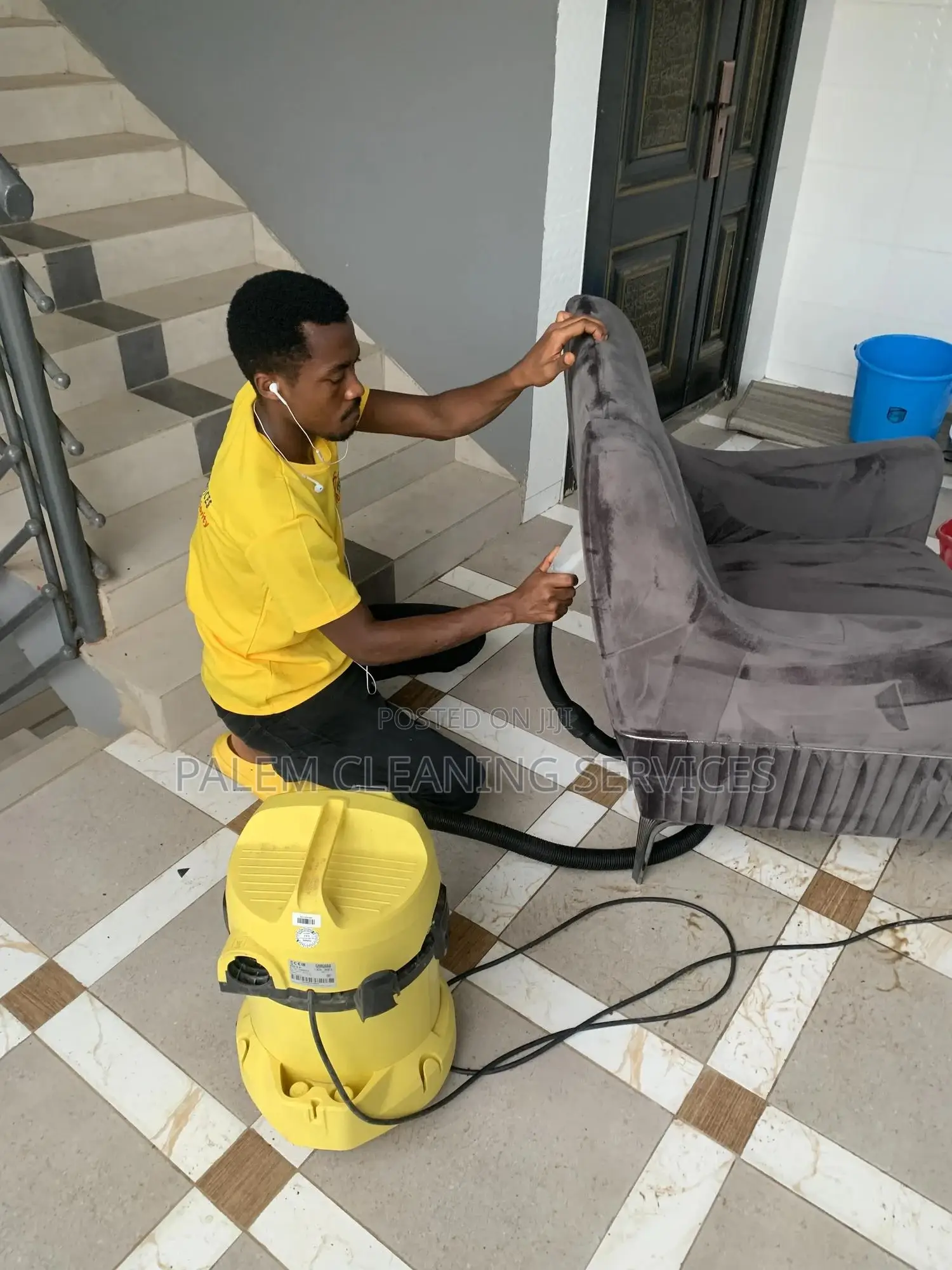 Upholsteryer
