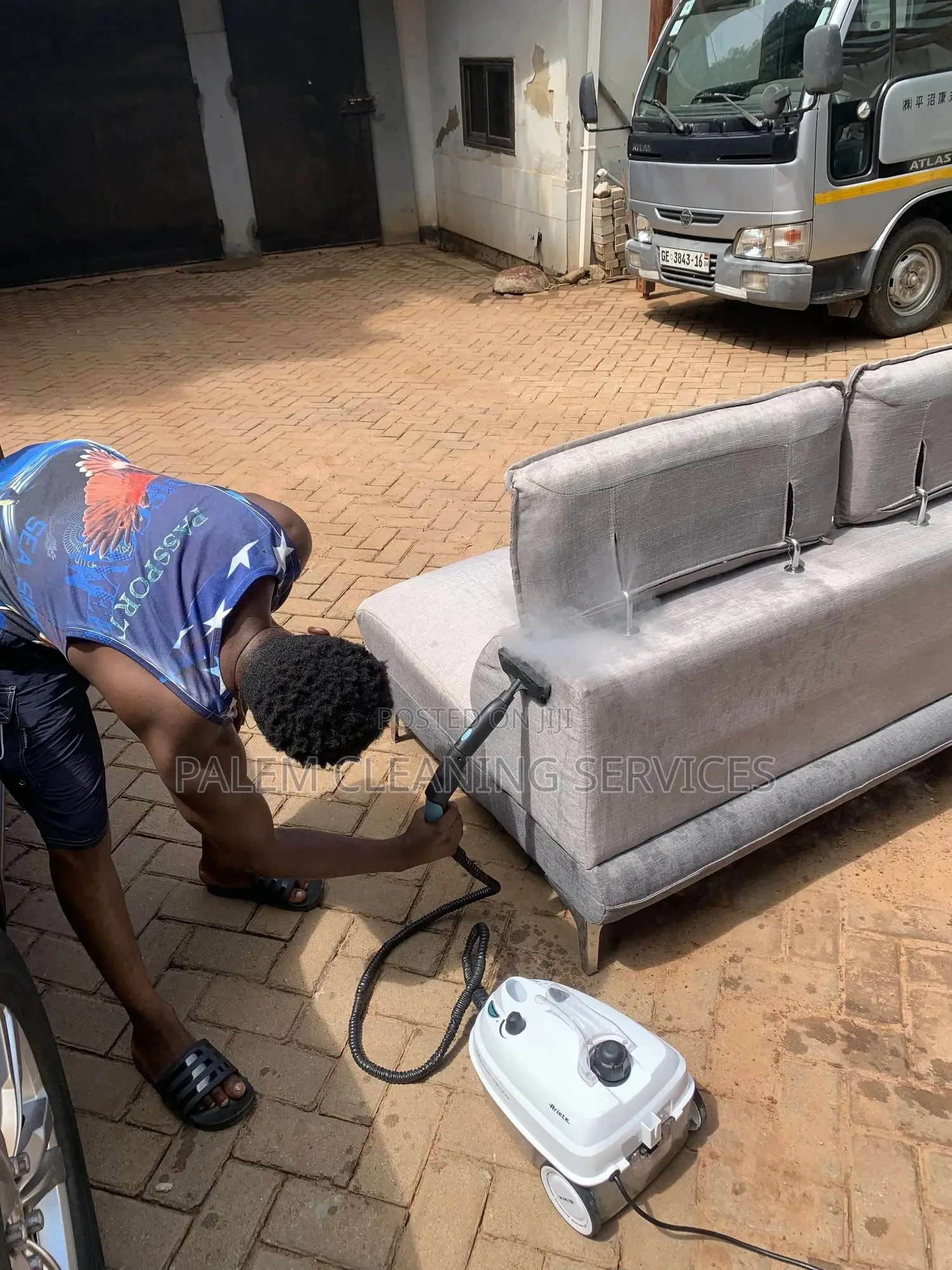 Upholsteryer