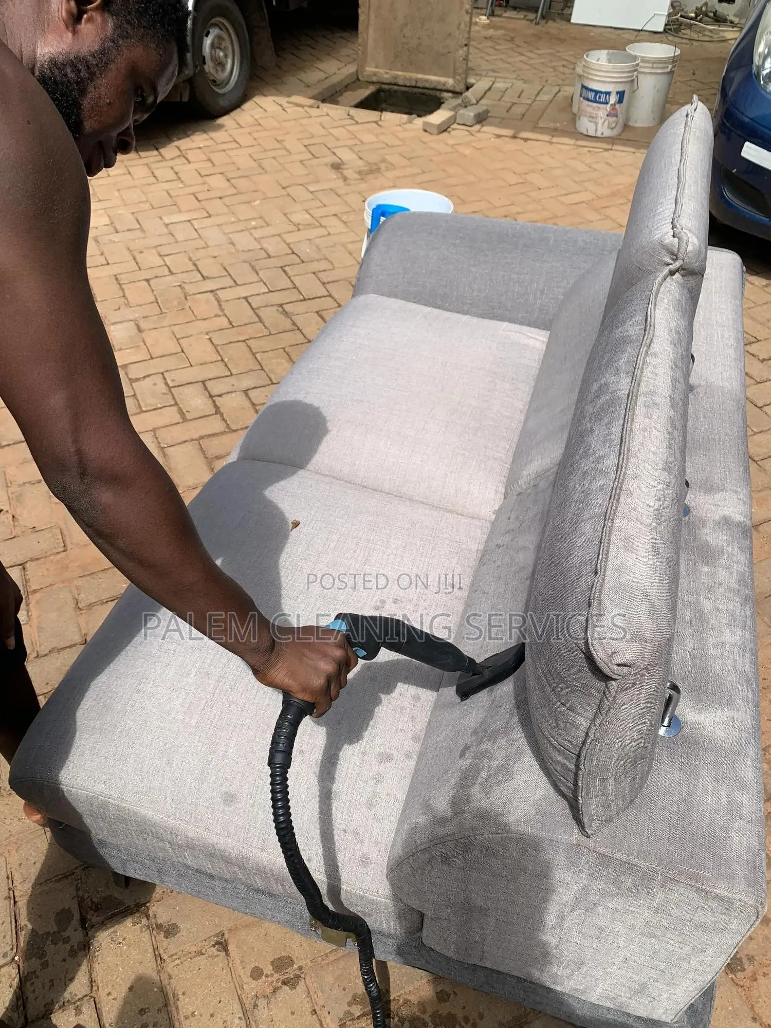 Upholsteryer