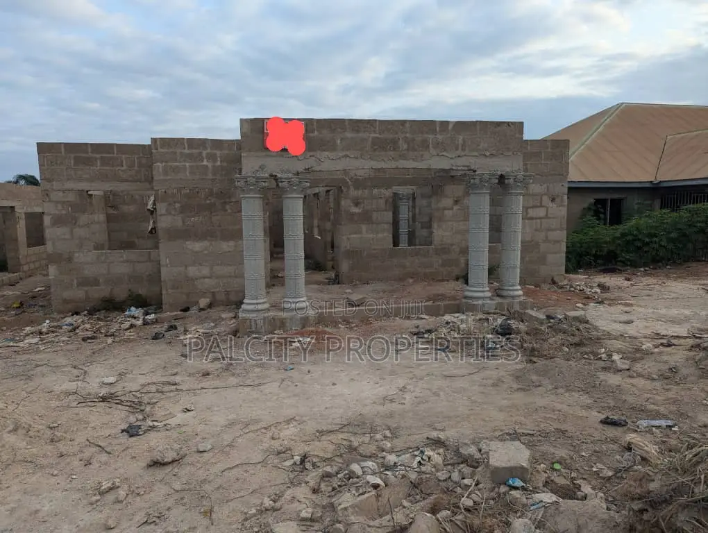 4bdrm House in Atonsu Aputuogya, Kumasi Metropolitan for sale