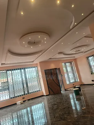 5bdrm House in East Legon for sale
