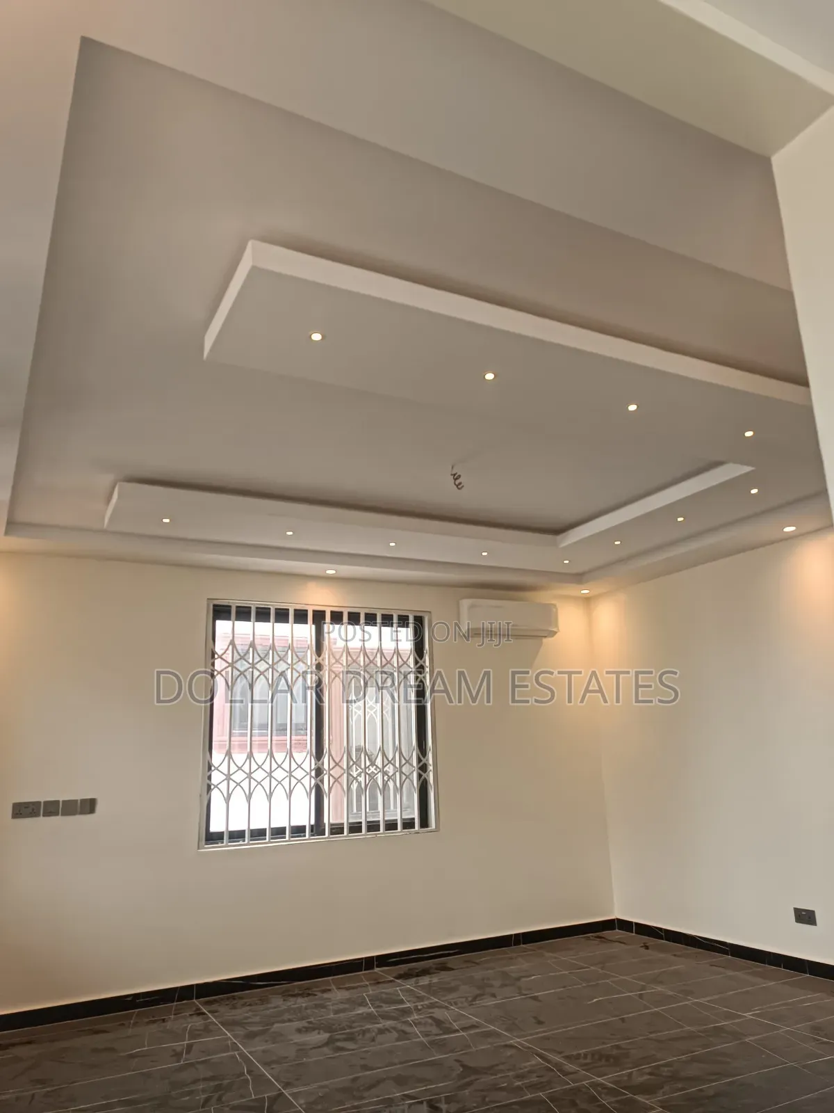 5bdrm House in East Legon for sale