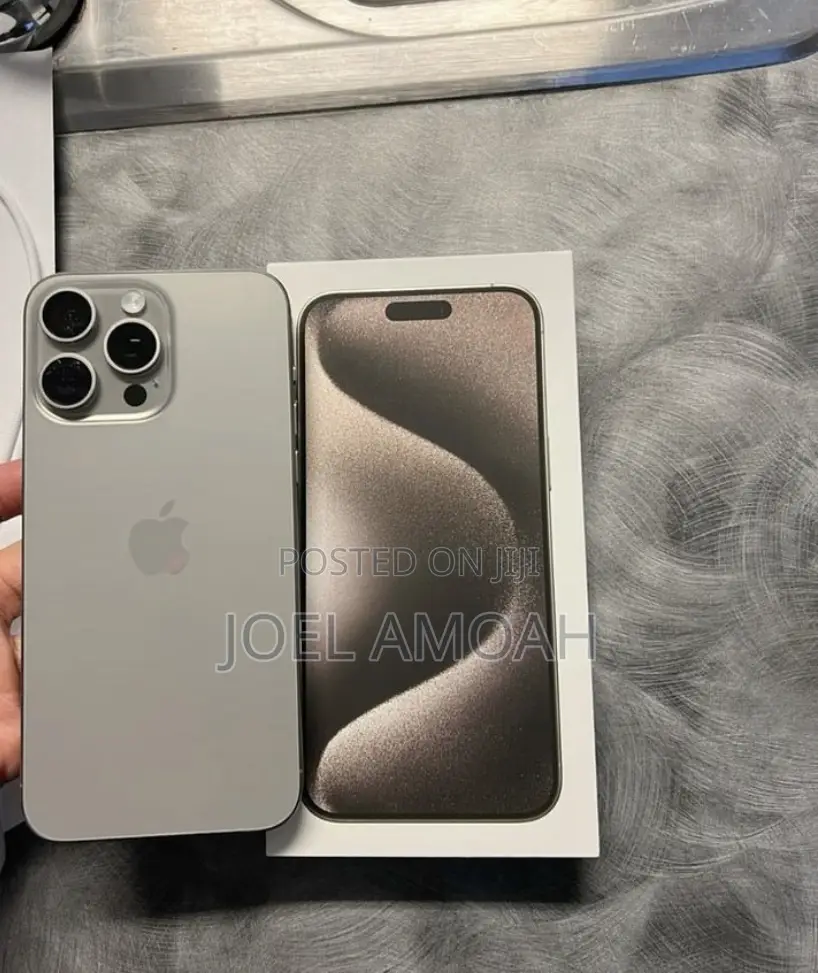 Apple iPhone 15 Pro Max 256 GB Silver