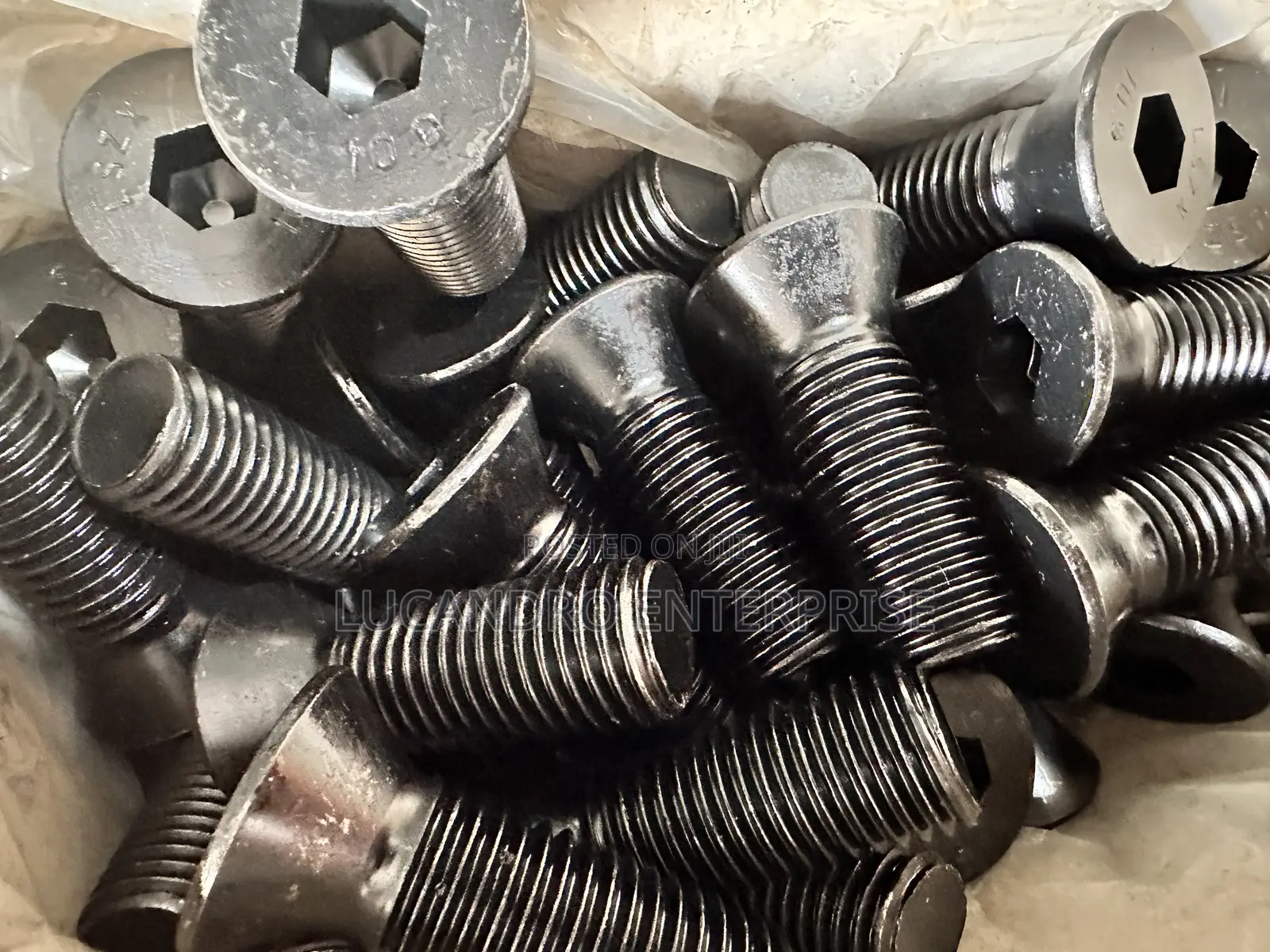 M24x70mm Countersunk Bolt (10.9 )
