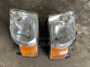 Ford Escape 2010 Headlights