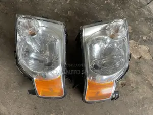 Ford Escape 2010 Headlights