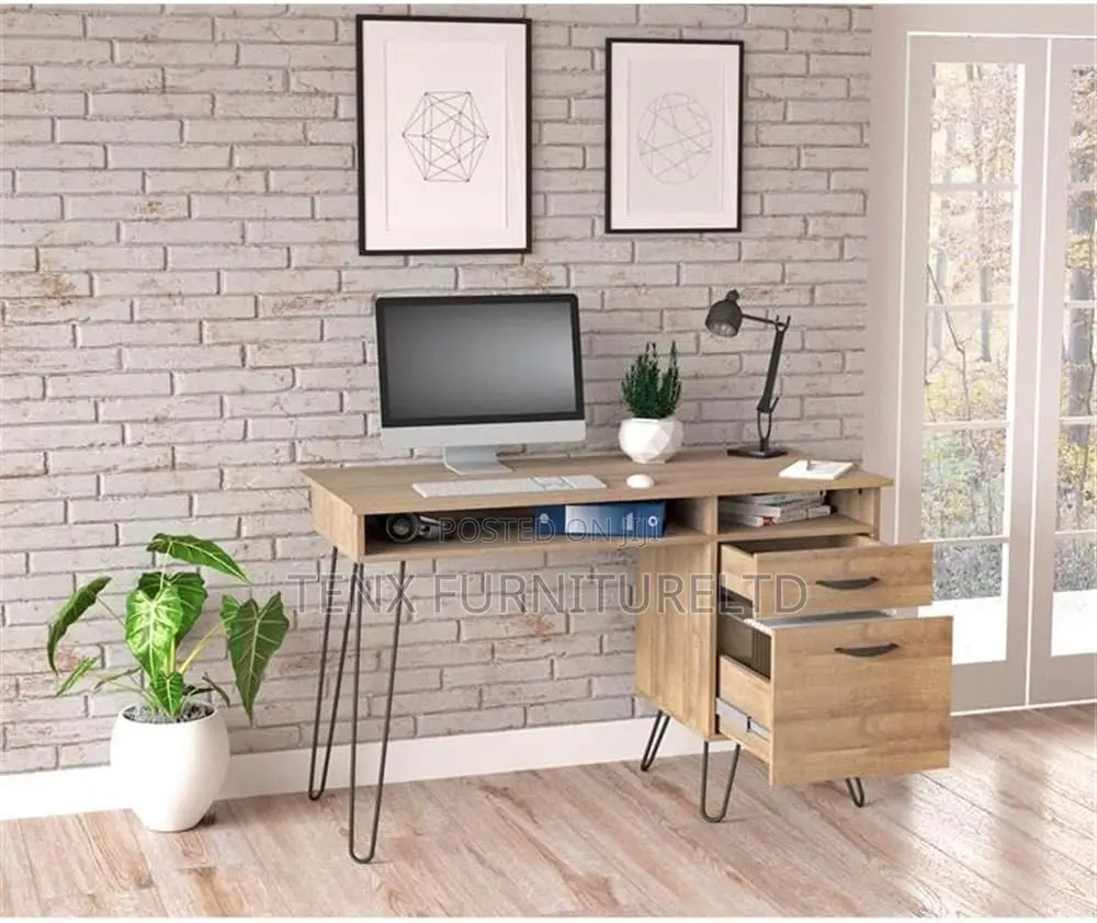 Computer Desk (Retro Style )