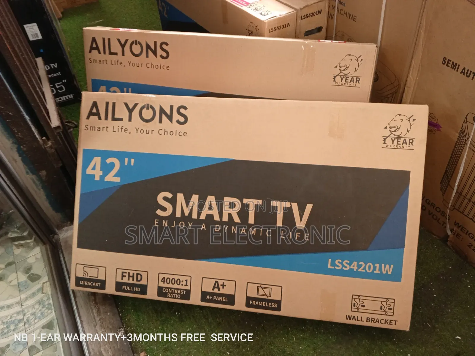 Very Nice Looking Ailyons Television "42" Smart Android TVS