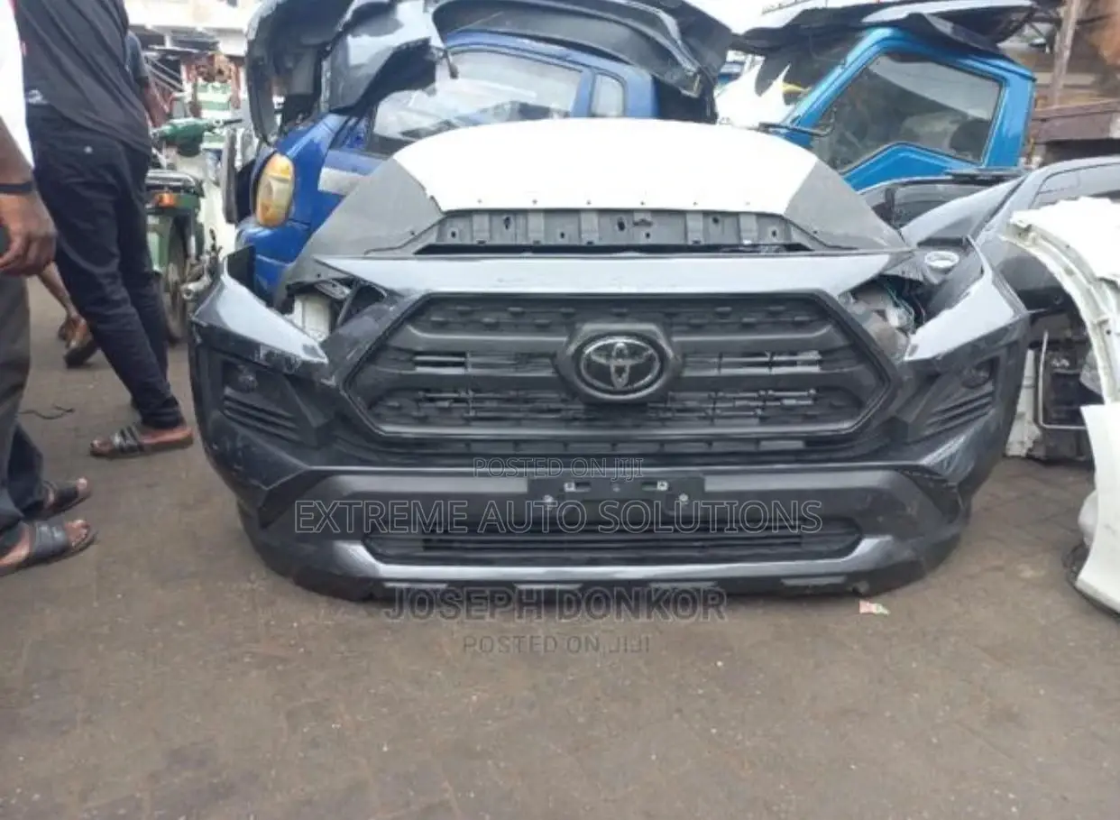 Toyota Rav 4 2020 Front Cut