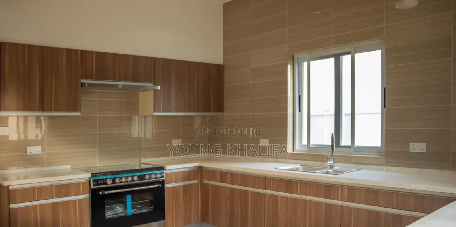 4bdrm House in Sakumono, Spintex for sale