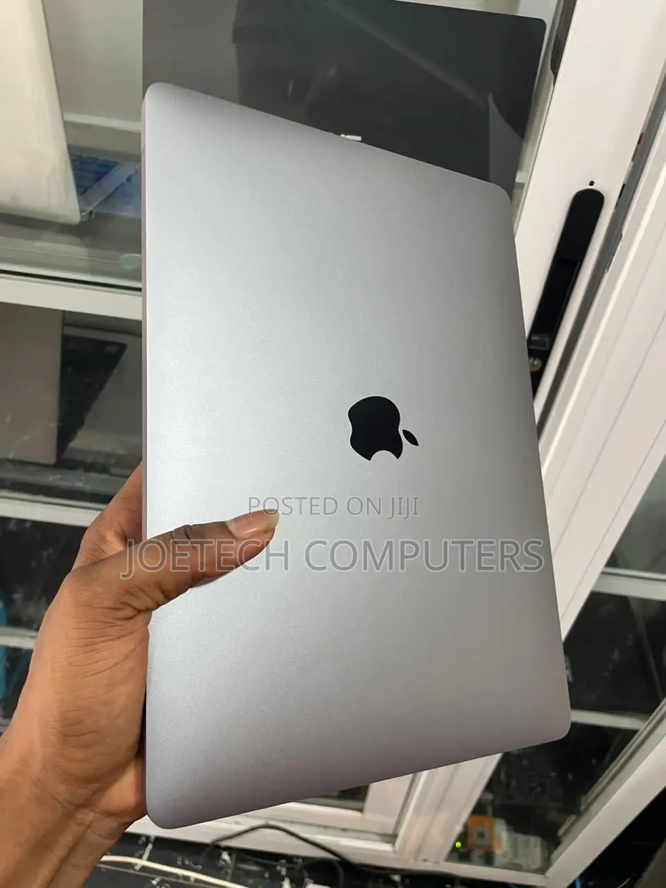 Laptop Apple MacBook 2020 8GB Intel Core i5 SSD 256GB