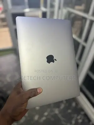 Laptop Apple MacBook 2020 8GB Intel Core i5 SSD 256GB