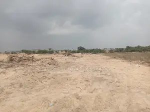 Land for Sale at Sege
