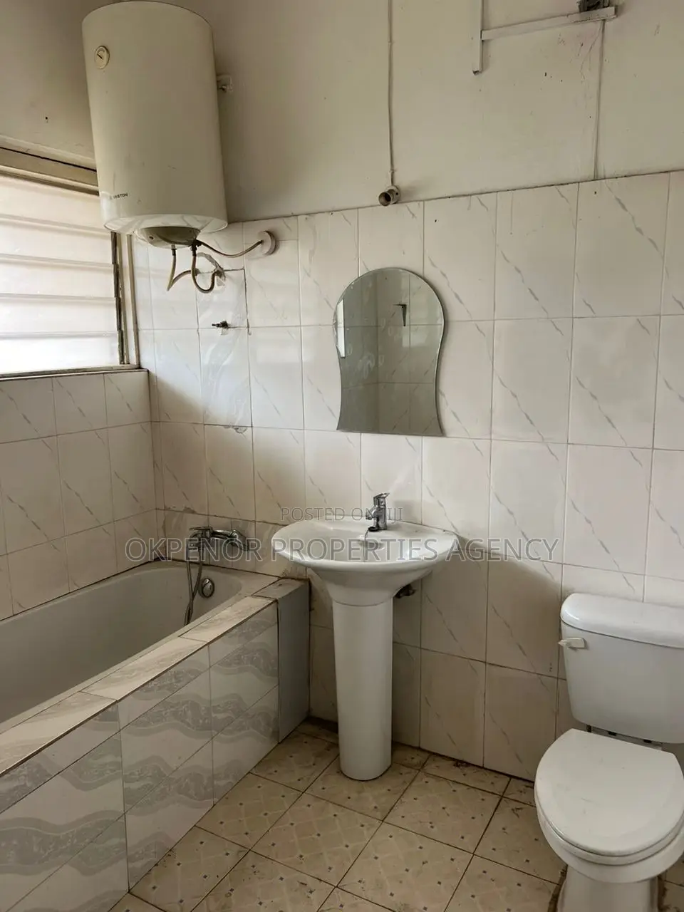 7bdrm House in Accra for sale