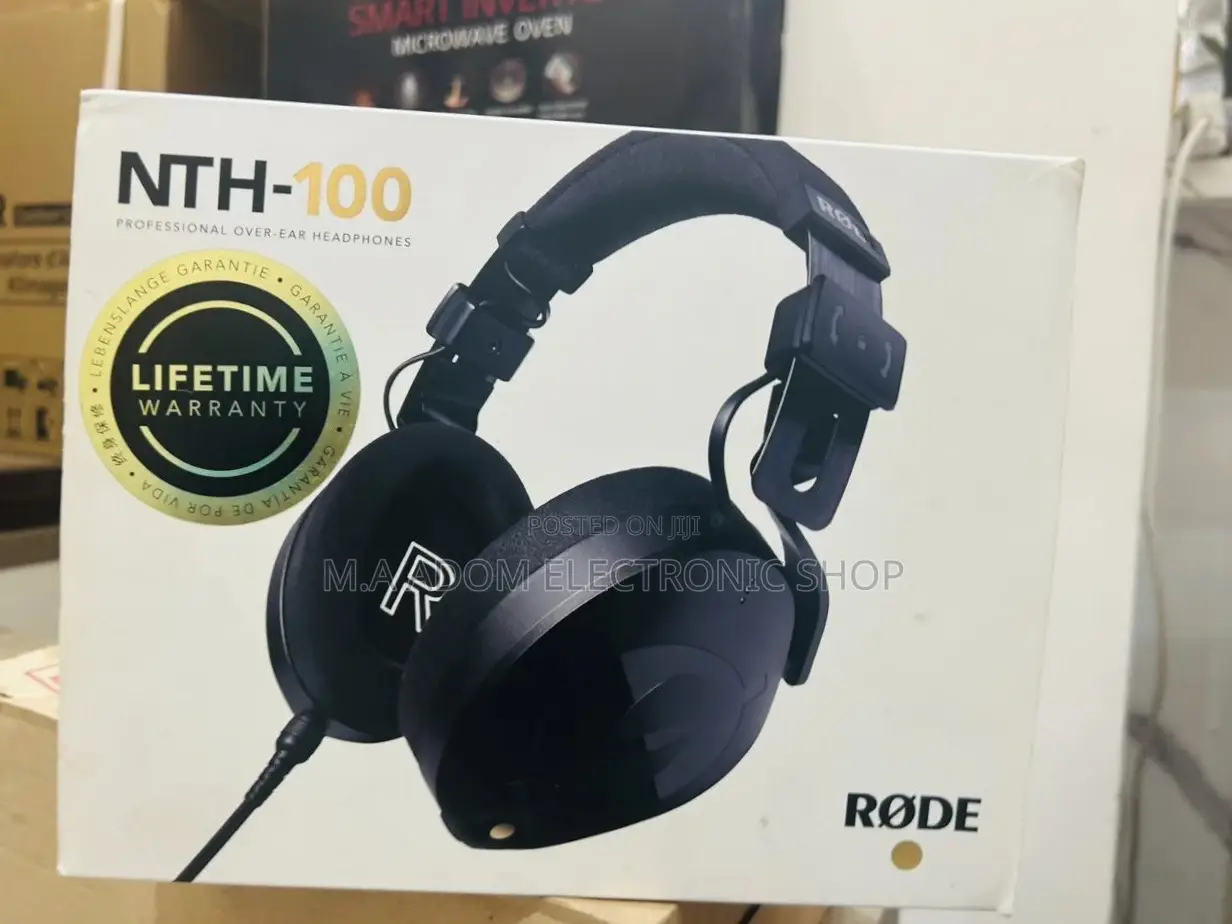 Durable and Affordable RØDE NTH-100 Professional Headphones.