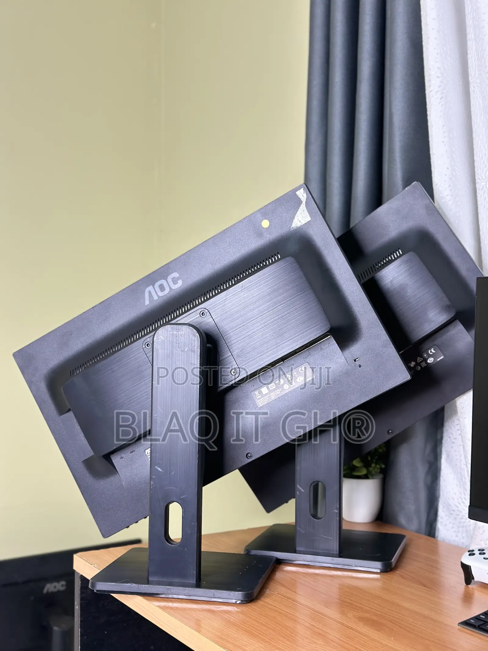 AOC 24 Inches IPS FHD With Speakers